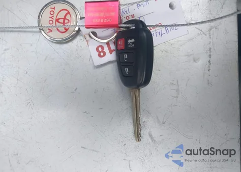 2018 Toyota Corolla Le z USA, uszkodzony, nr VIN 5YFBURHEXJP811345